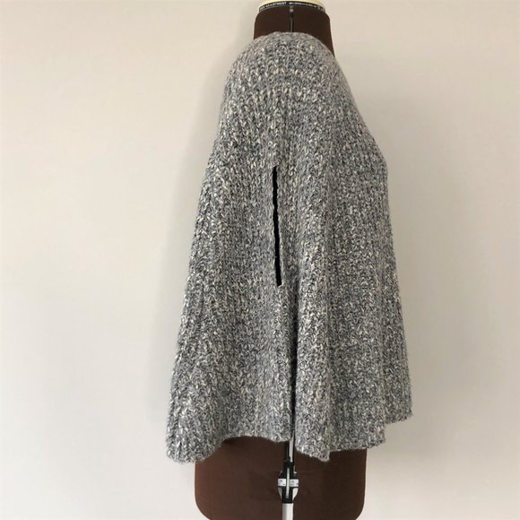 Cozy Grey/Cream Knit Poncho - Picture 2 of 6
